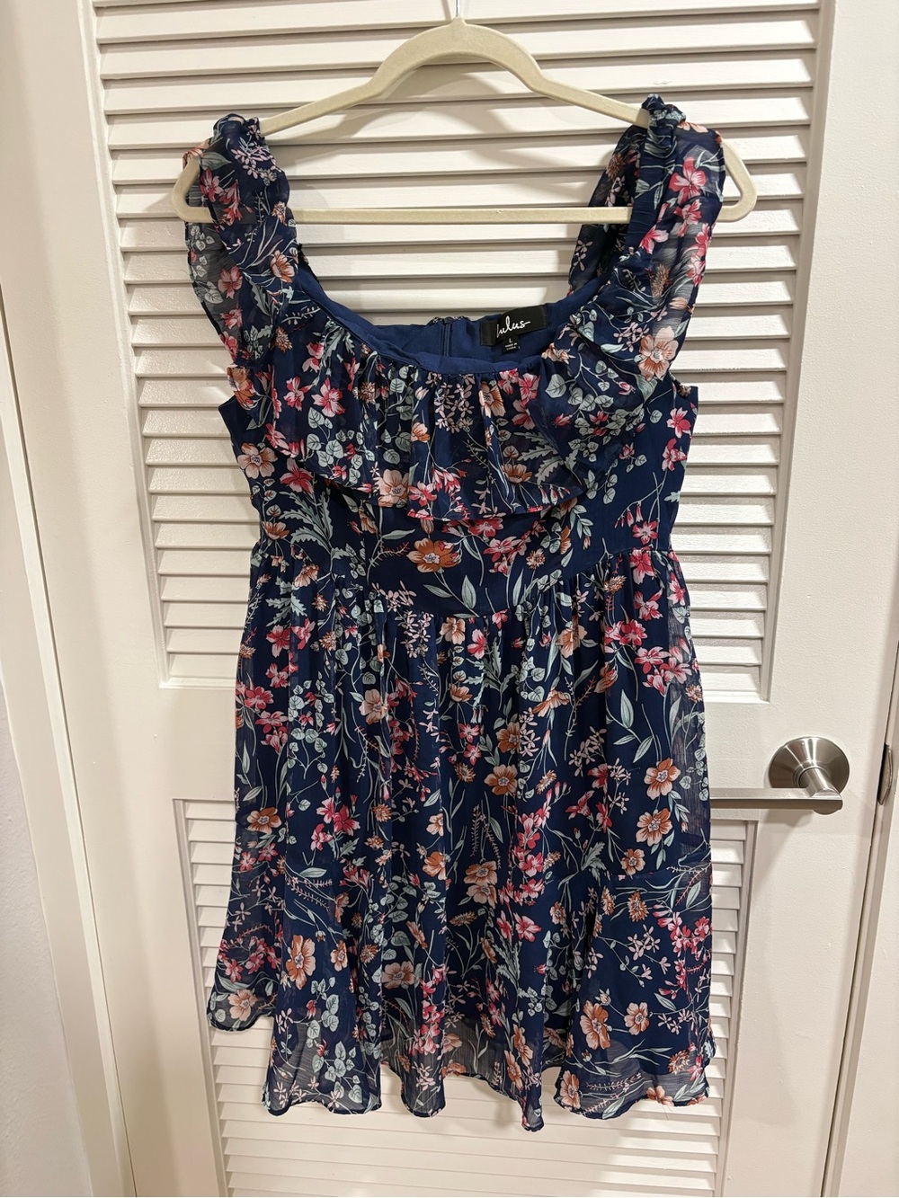 Lulu's Navy Floral Ruffle-Trim Sleeveless Tunic